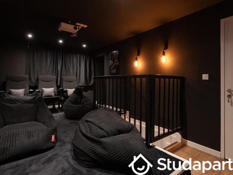 Chambre - 12 m² - 1 pièce