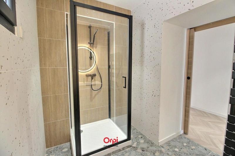 Maison - 104 m² - 4 pièces