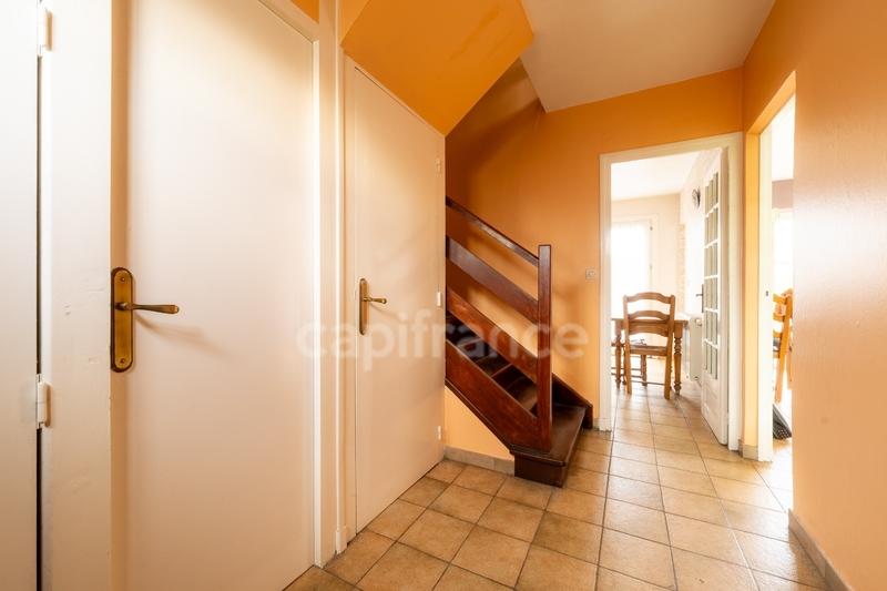 Maison - 80 m² - 5 pièces