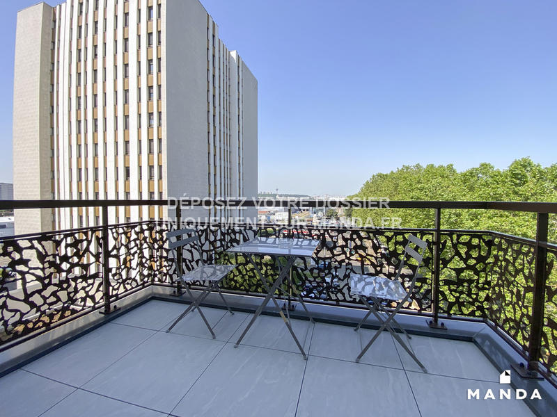 Chambre - 10 m² - 4 pièces