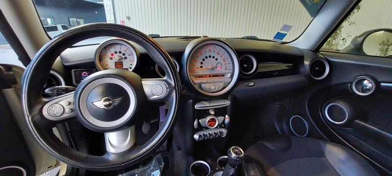 Mini Hatch R56 1.6 d - 110 Cooper