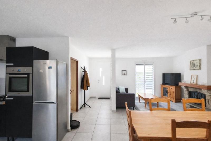 Maison - 93 m² - 4 pièces