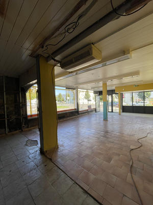 Local commercial - 180 m²