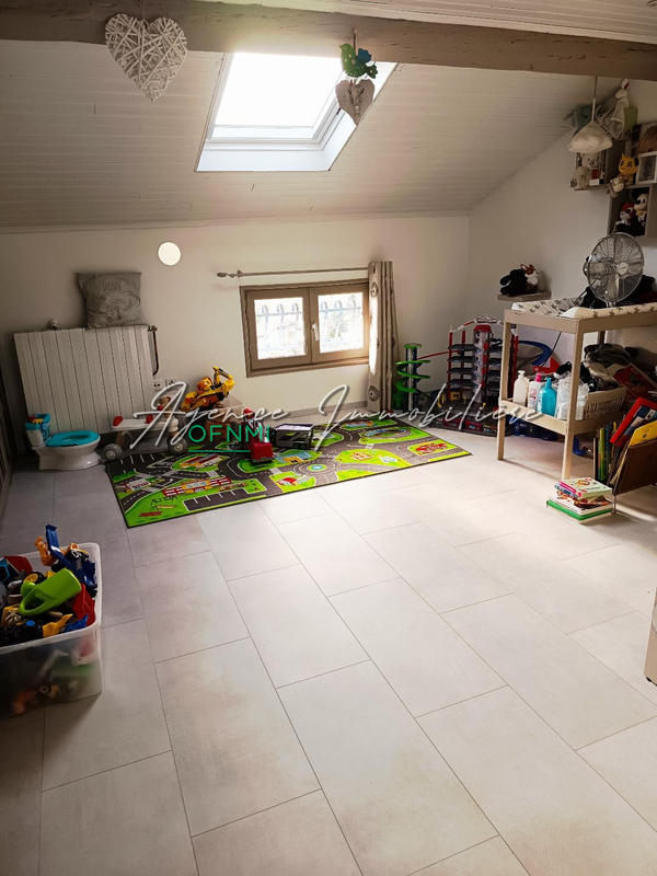 Maison de village - 280 m² - 8 pièces