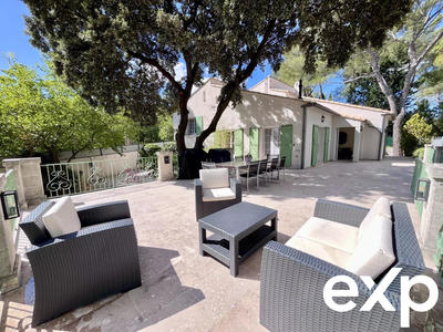 Maison - 170 m² - 5 pièces