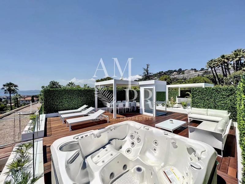 Villa sur toit - 143 m² - 4 pièces