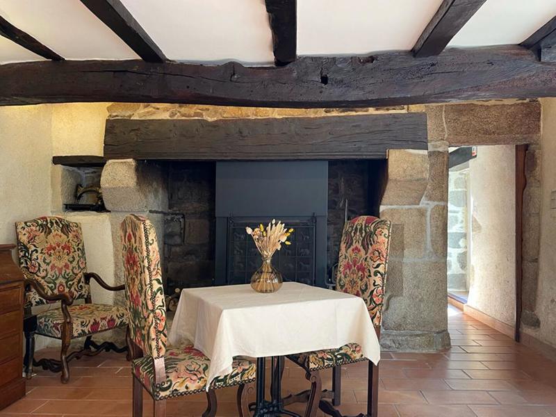 Demeure - 600 m² - 21 pièces