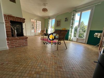 Maison - 96 m² - 4 pièces