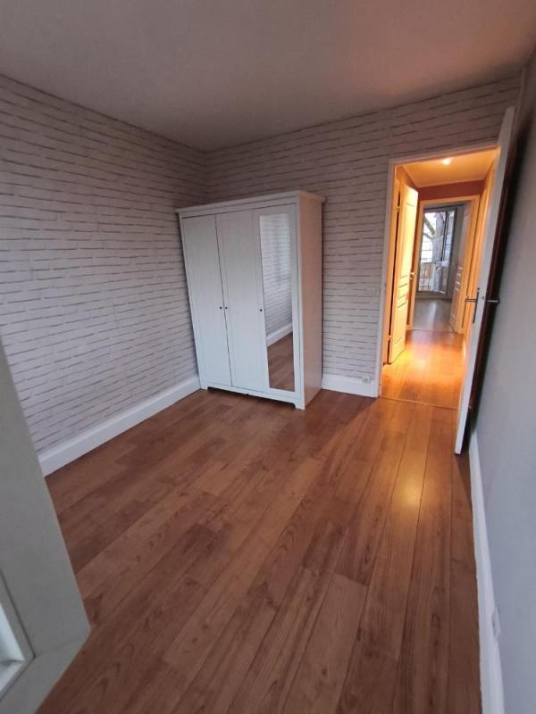 Appartement - 12 m² - 5 pièces