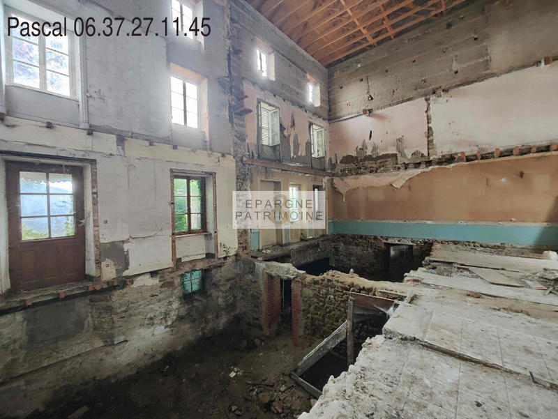 Immeuble - 300 m² - 1 pièce