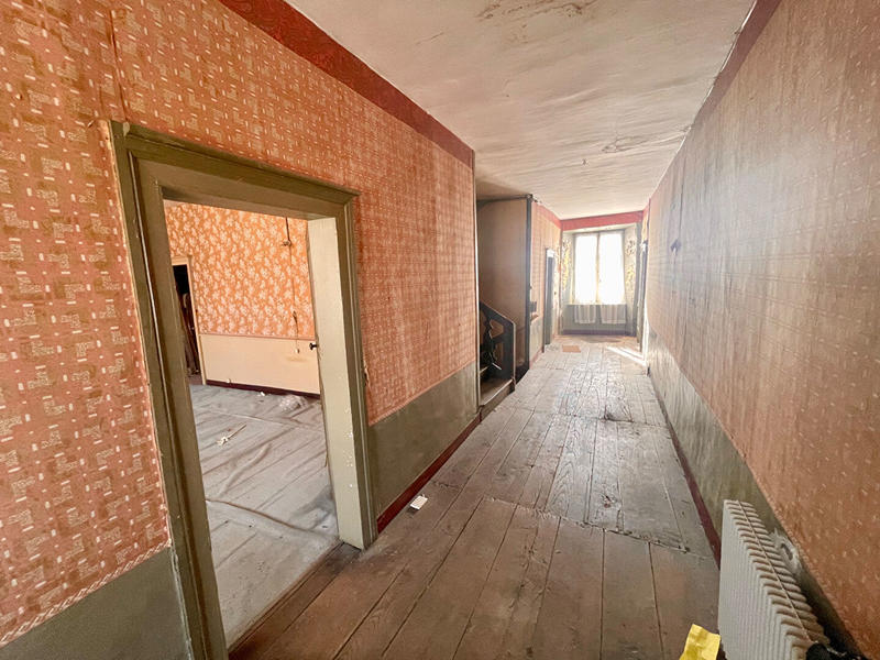 Maison - 307 m² - 7 pièces