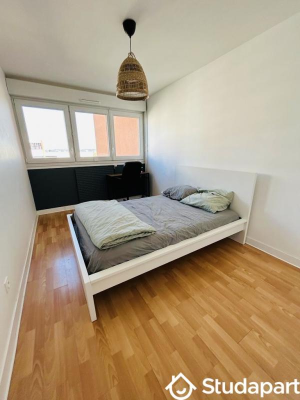 Chambre - 12 m² - 1 pièce
