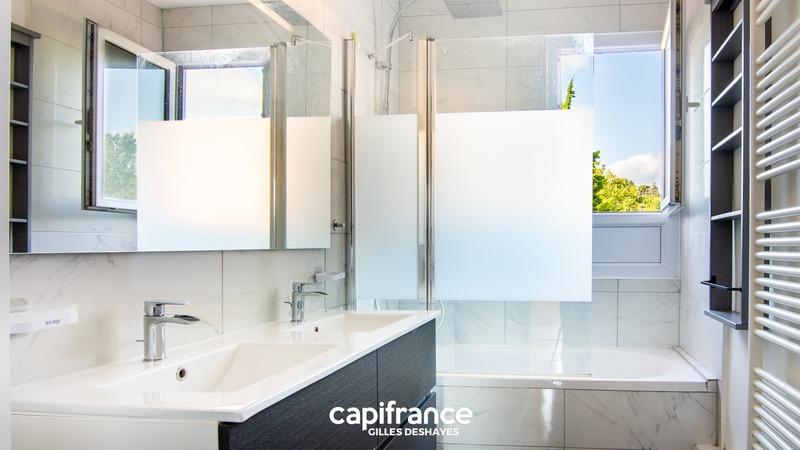 Appartement - 83 m² - 4 pièces