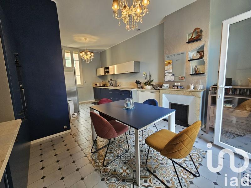 Maison - 143 m² - 8 pièces