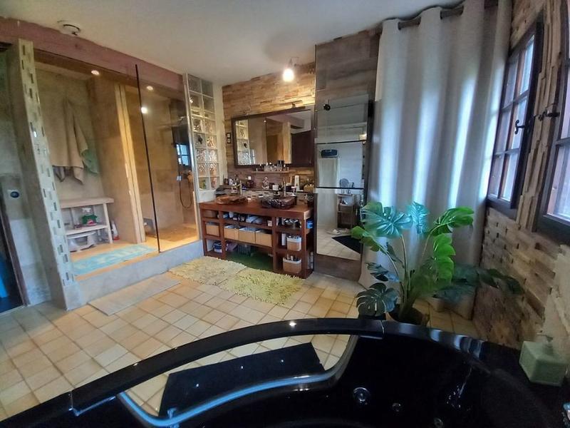 Maison - 165 m² - 5 pièces