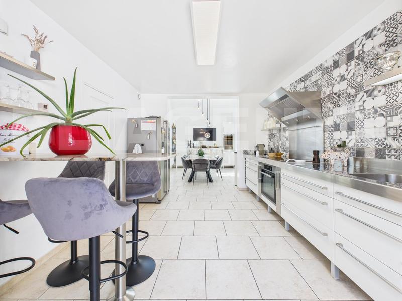 Maison - 147 m² - 6 pièces