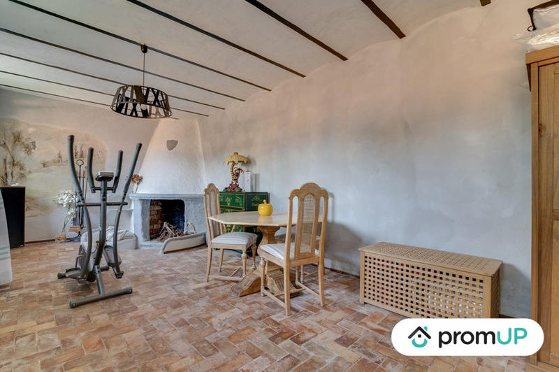 Maison - 187 m² - 7 pièces