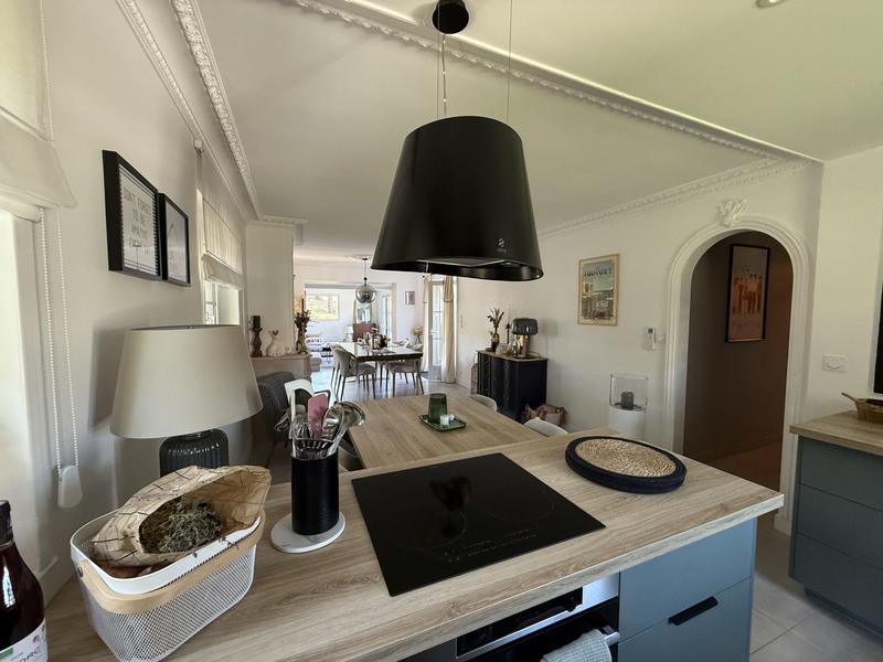 Maison - 148 m² - 6 pièces