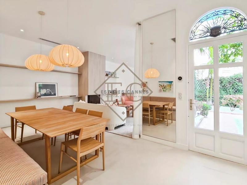 Maison de ville - 131 m² - 4 pièces