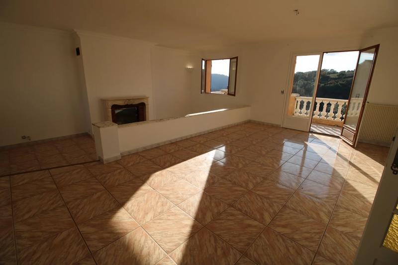 Villa - 223 m² - 8 pièces