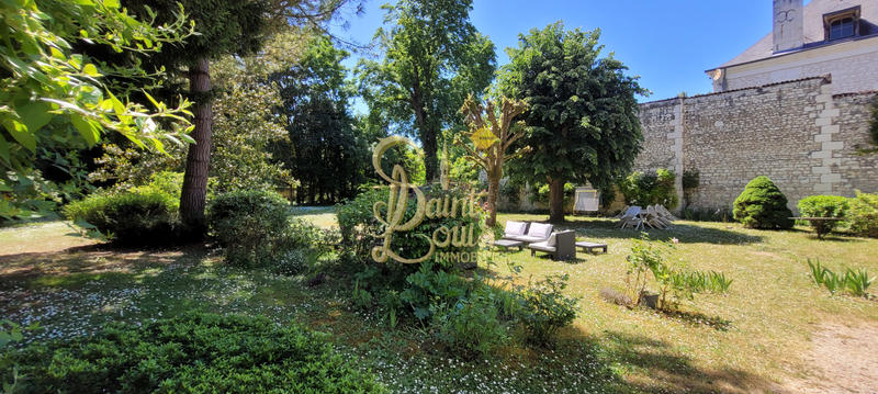 Maison - 300 m² - 7 pièces