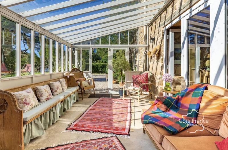 Maison en pierre - 200 m² - 8 pièces