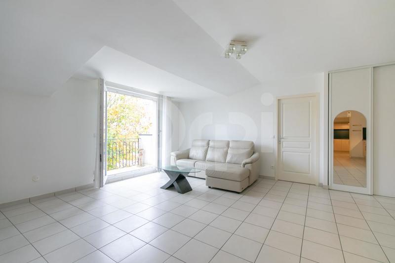 Appartement - 86 m² - 3 pièces