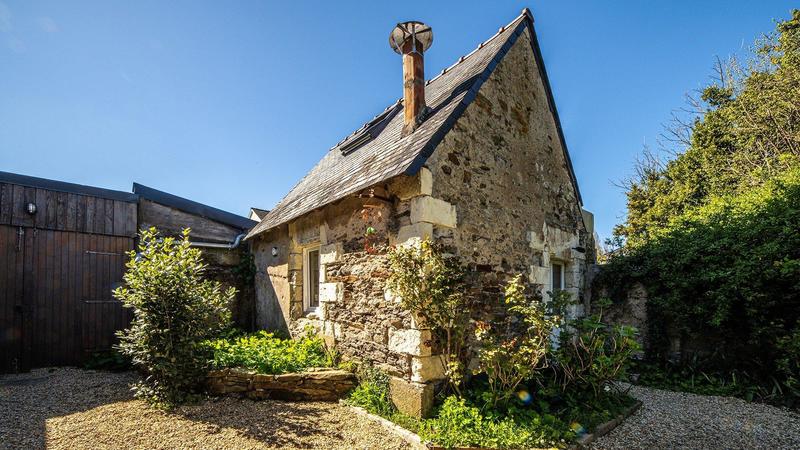 Maison - 220 m² - 7 pièces