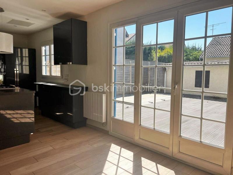 Maison - 80 m² - 5 pièces