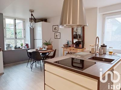 Maison - 201 m² - 7 pièces