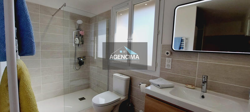 Maison - 160 m² - 8 pièces