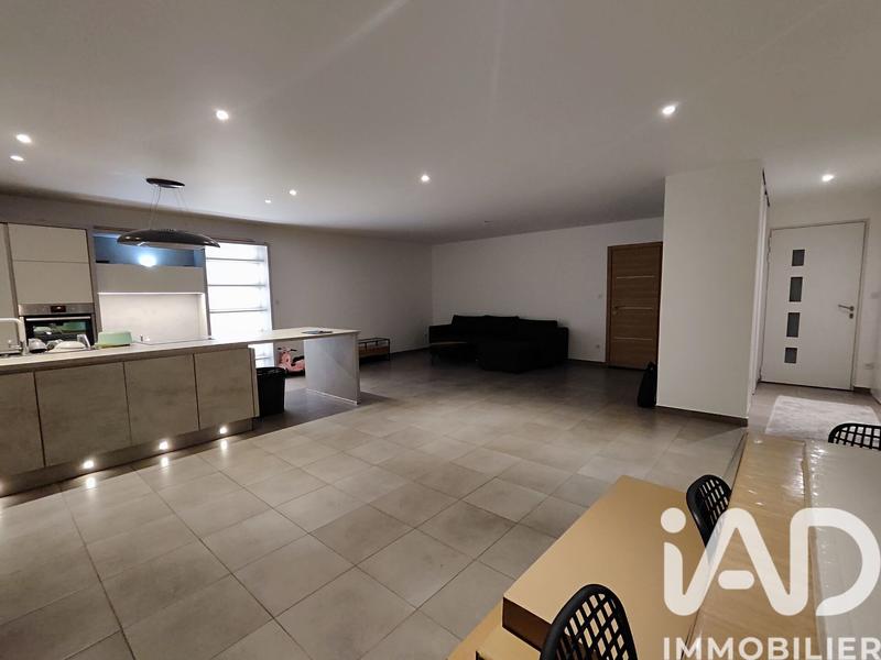 Maison - 105 m² - 5 pièces