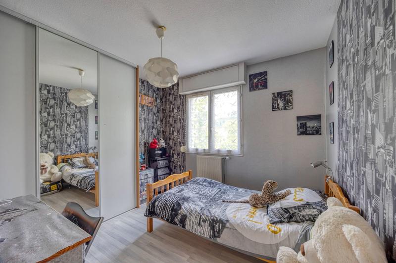 Appartement - 86 m² - 4 pièces