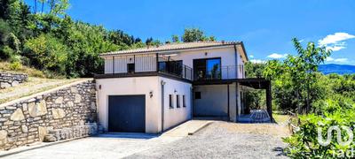 Maison - 180 m² - 6 pièces