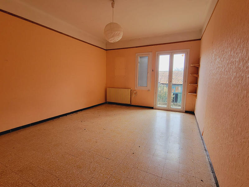 Maison - 600 m² - 12 pièces