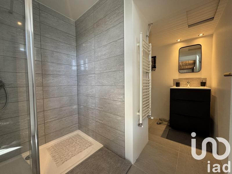 Maison - 650 m² - 25 pièces