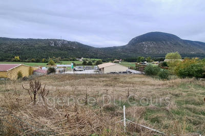 Terrain - 1 200 m²