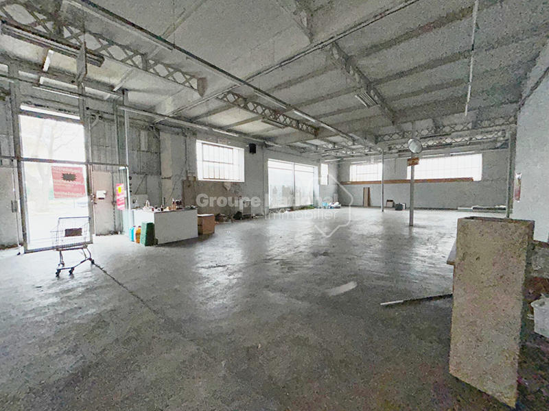 Local commercial - 1 245 m²