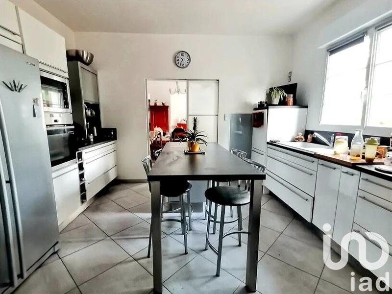 Maison - 255 m² - 8 pièces