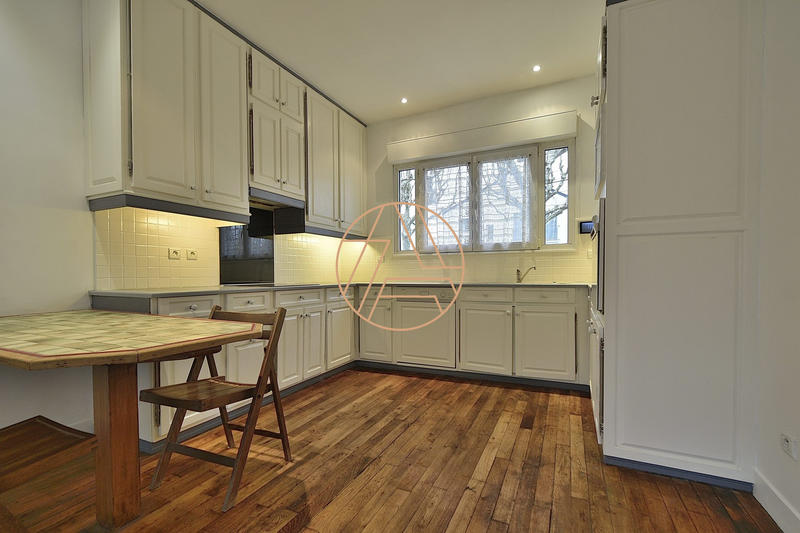 Maison - 93 m² - 5 pièces