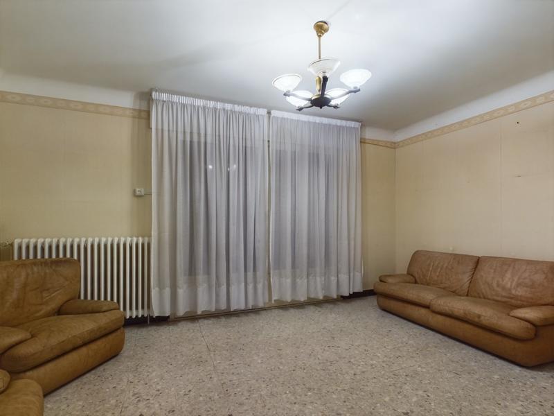 Maison - 253 m² - 10 pièces