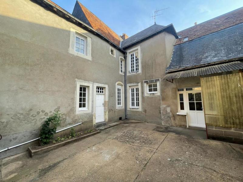 Maison - 166 m² - 7 pièces