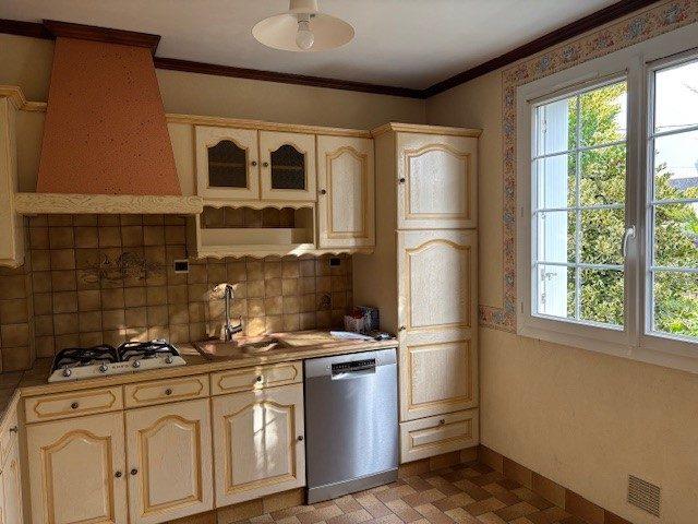 Maison traditionnelle - 101 m² - 7 pièces