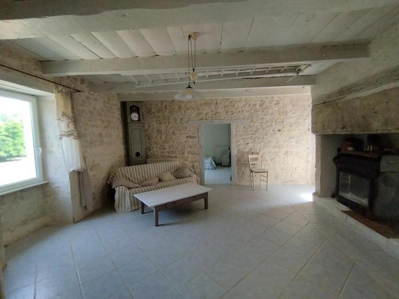 Maison en pierre - 100 m² - 4 pièces