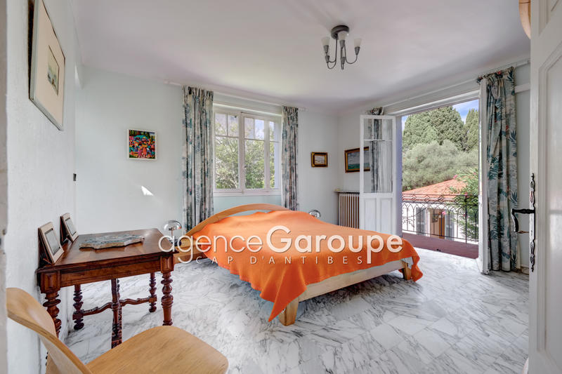 Maison - 225 m² - 6 pièces