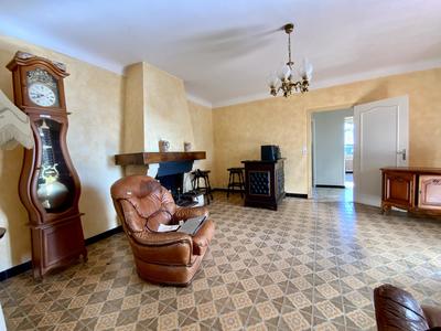 Maison - 182 m² - 6 pièces