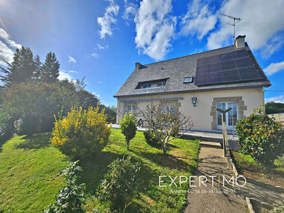 Maison - 217 m² - 8 pièces