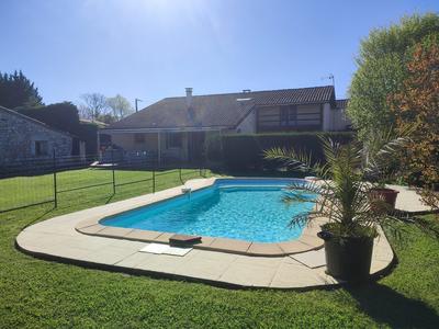 Maison - 181 m² - 6 pièces