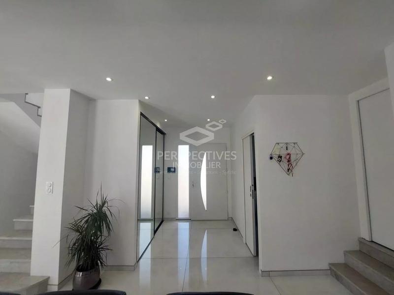 Villa - 157 m² - 5 pièces