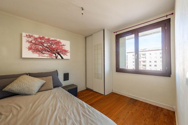 Appartement - 92 m² - 4 pièces